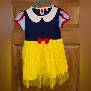 Girls 3T Snow White dress with cape